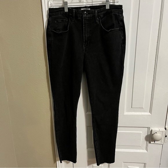 Good American Good Legs Skinny Jeans Black 184 Raw Hem Size 12 31 Inches T1 - Picture 2 of 9